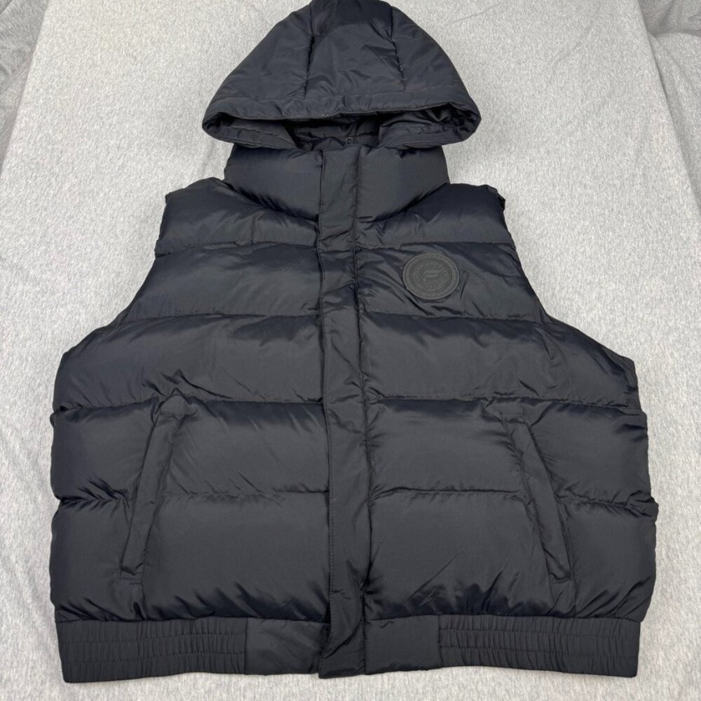 Fabletics Puffer Vest With Hood Women's Size 2XL fits Men's Size Small Black